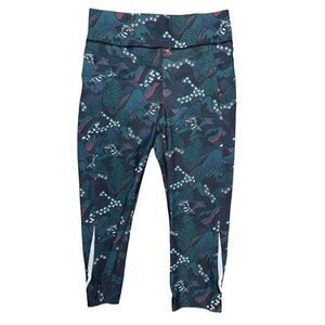 sweaty betty zero gravity japanese print Capri leggings small Preloved